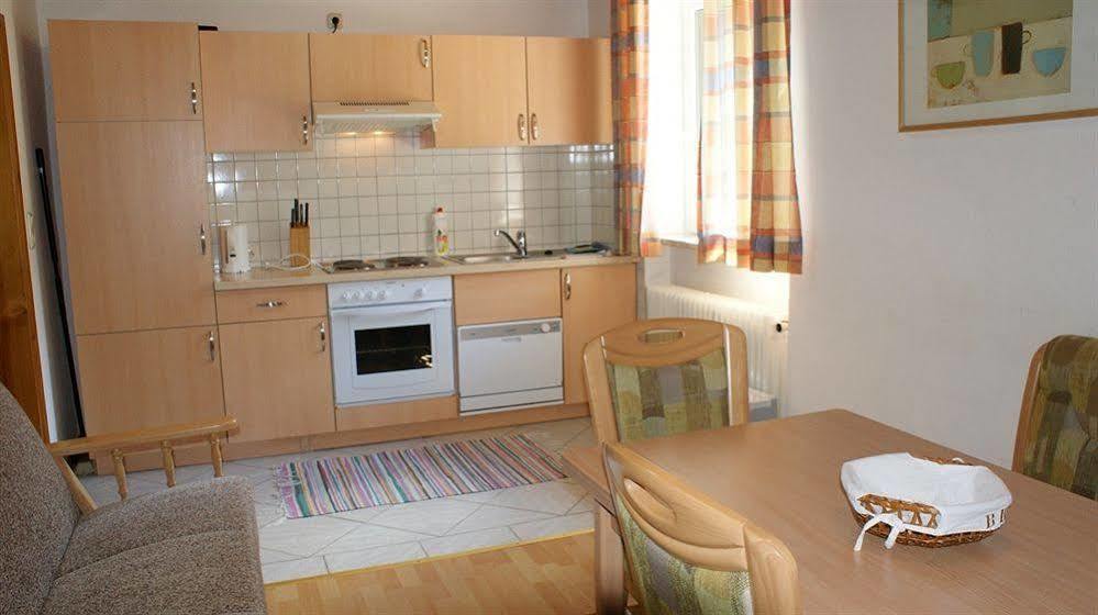Landhaus Marlies Apartments Zell am See Bagian luar foto